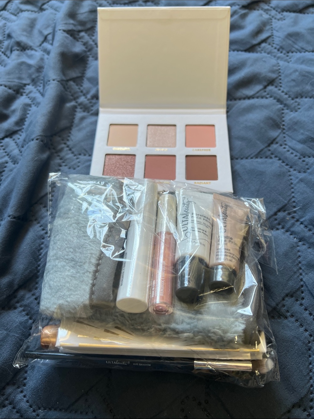 Ulta Neutral Eyeshadow Palette & Travel Makeup Set - Cream and Peach Tones NIB